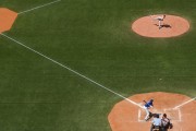 火箭强势连胜，阿门和申京大放异彩，杜兰特状态起伏——NBA新王朝的崛起与调整